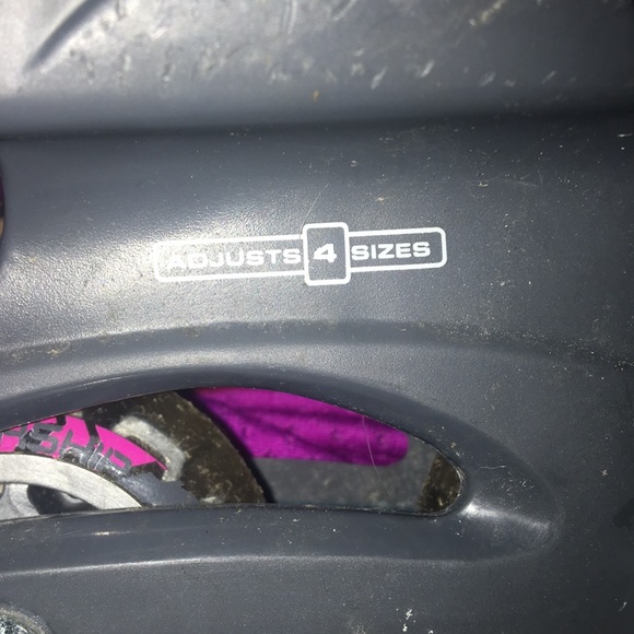 Girls adjustable rollarblades - Picture 4 of 5